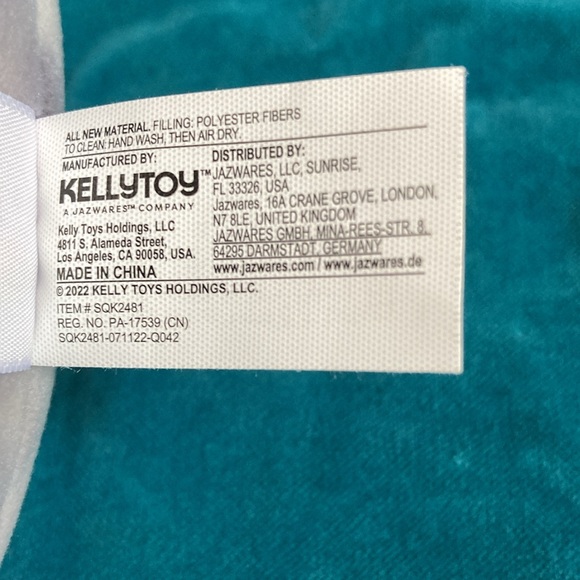 NWT Guatavus the dog gray white 8" Original Squishmallow - Picture 7 of 13